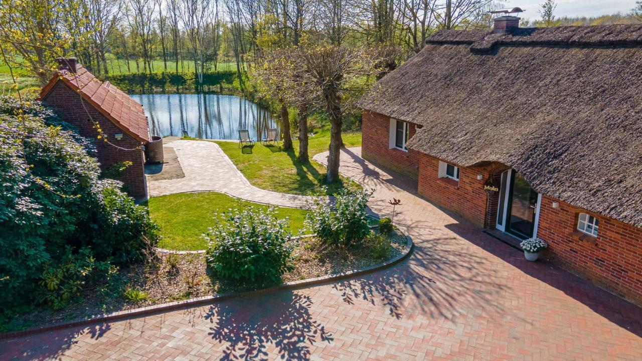 Reetdach Ostfriesenhaus Südbrookmerland Exterior foto